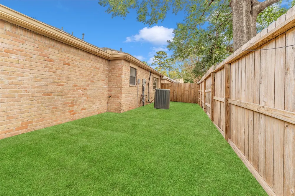 6603 Pauma Drive Houston, TX 77069