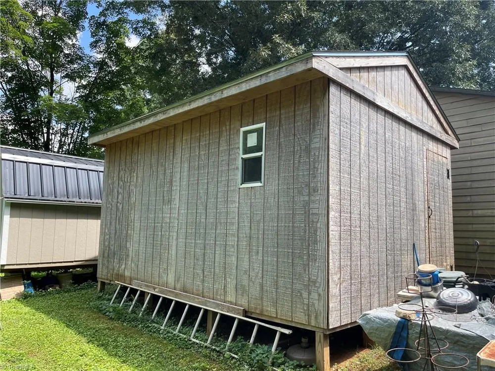 152 Coble Circle Lexington, NC 27295