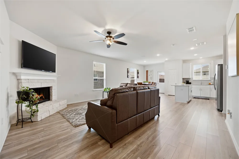 1145 Vernon Drive Aubrey, TX 76227