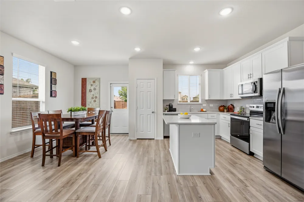 1145 Vernon Drive Aubrey, TX 76227