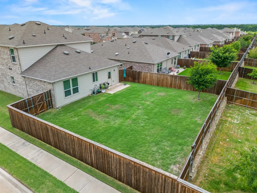 1145 Vernon Drive Aubrey, TX 76227