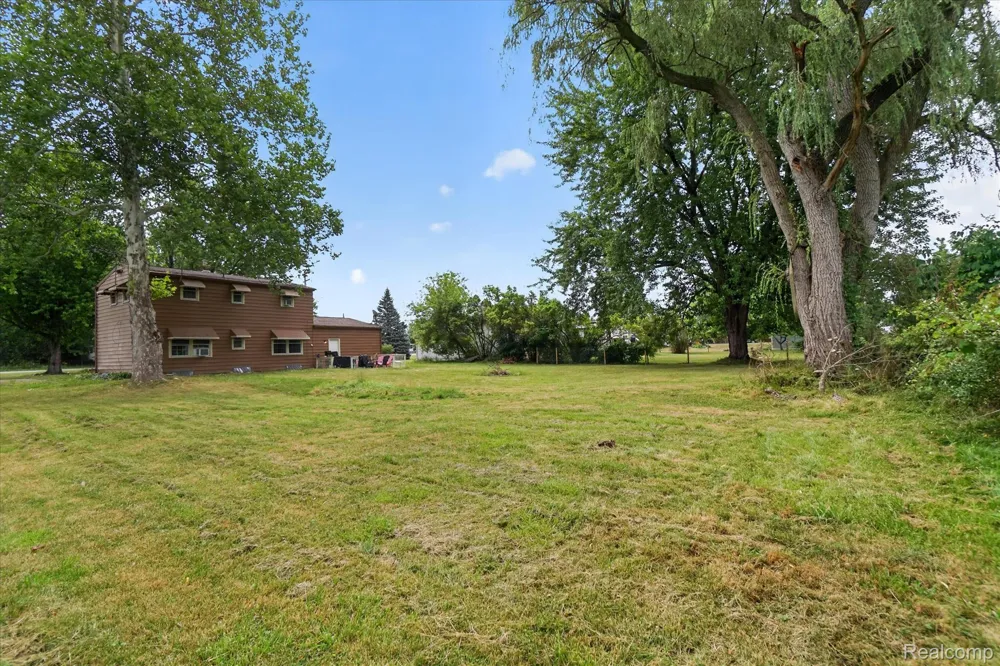 10356 Linden Road Mundy Township, MI 48439