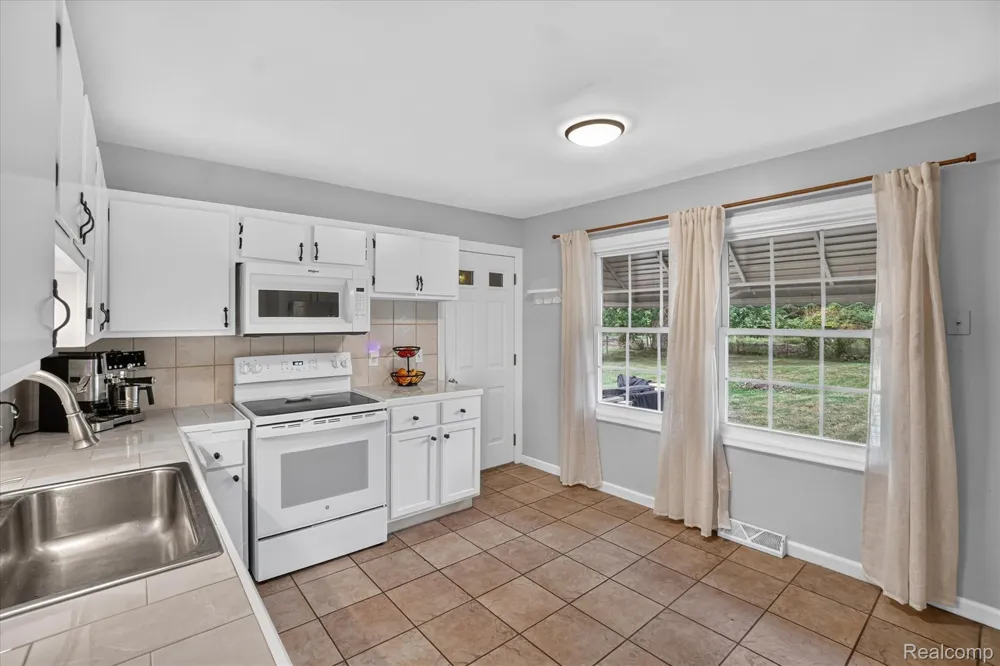 10356 Linden Road Mundy Township, MI 48439