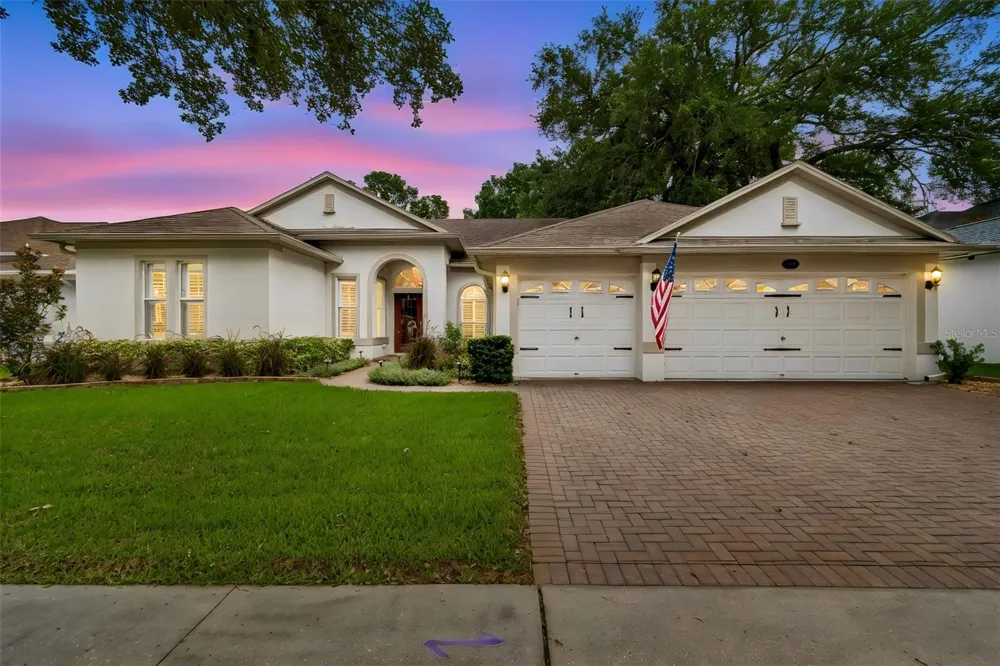 3825 MISTY LANDING DRIVE Valrico, FL 33594