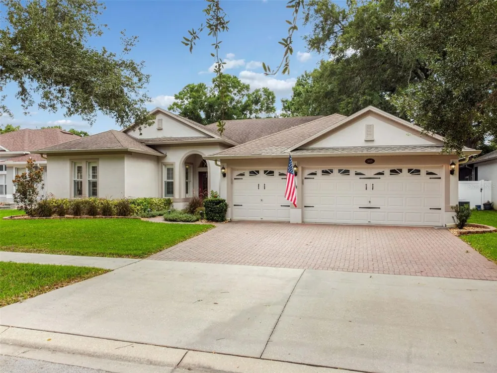 3825 MISTY LANDING DRIVE Valrico, FL 33594
