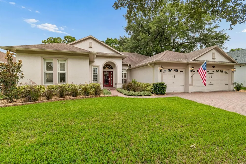 3825 MISTY LANDING DRIVE Valrico, FL 33594