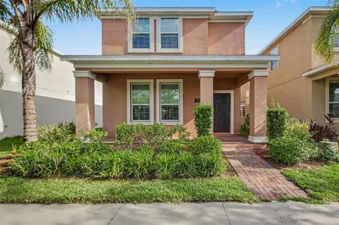 11118 LONGLEAF WOODS DRIVE
