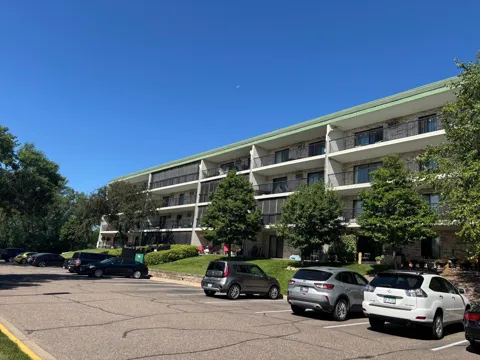 10521 Cedar Lake Road #411