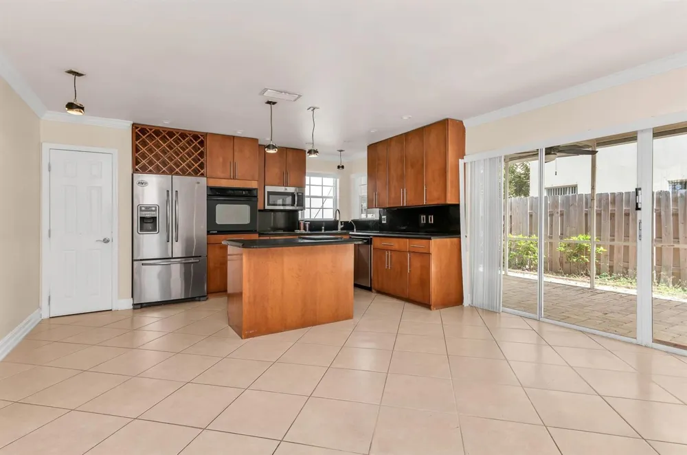 5486 NW 44TH WAY Coconut Creek, FL 33073