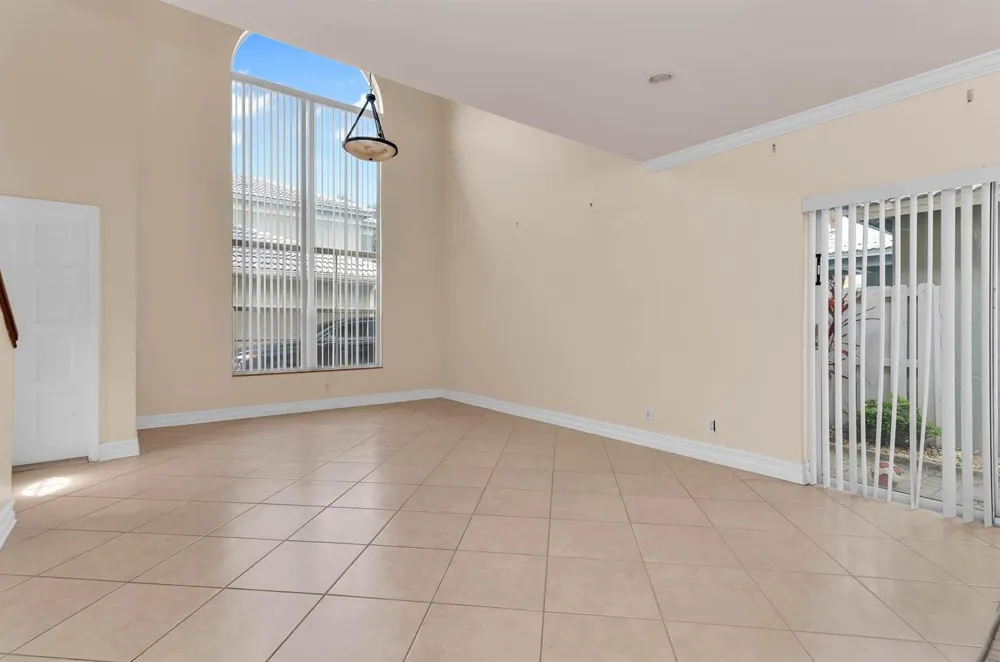 5486 NW 44TH WAY Coconut Creek, FL 33073