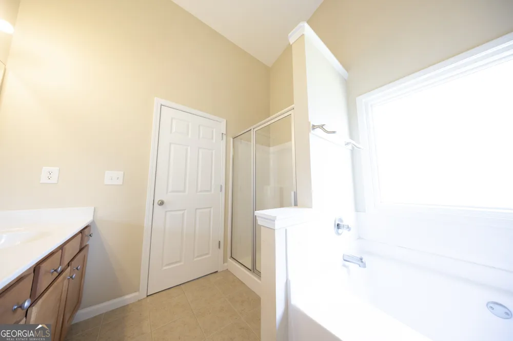 101 Kittle LN Bogart, GA 30622