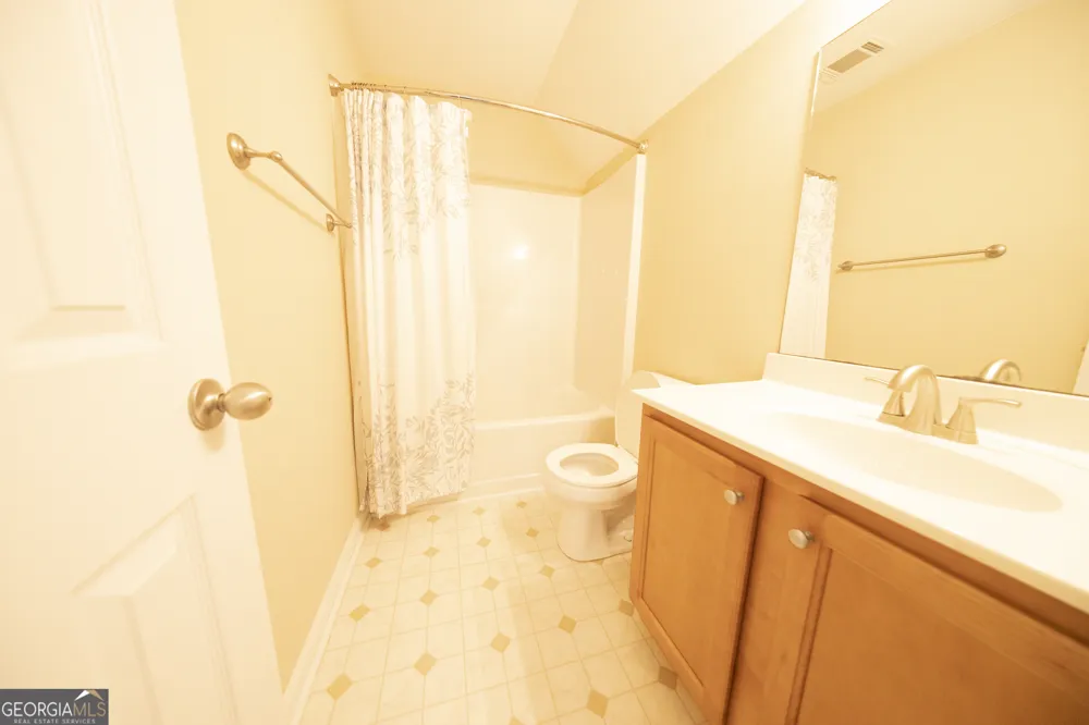 101 Kittle LN Bogart, GA 30622