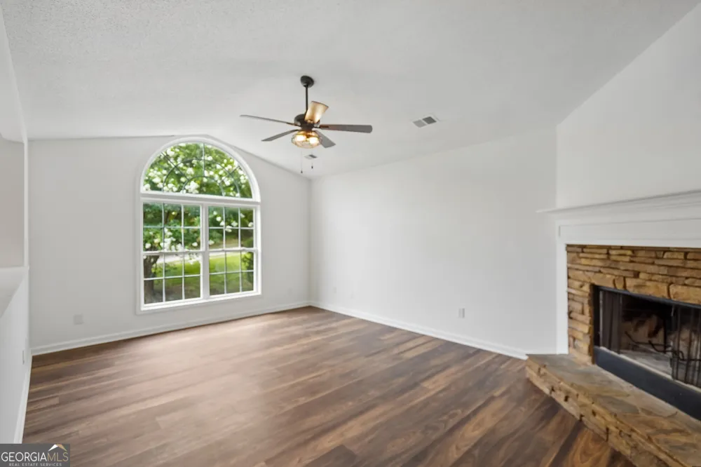 175 Morningview Hampton, GA 30228
