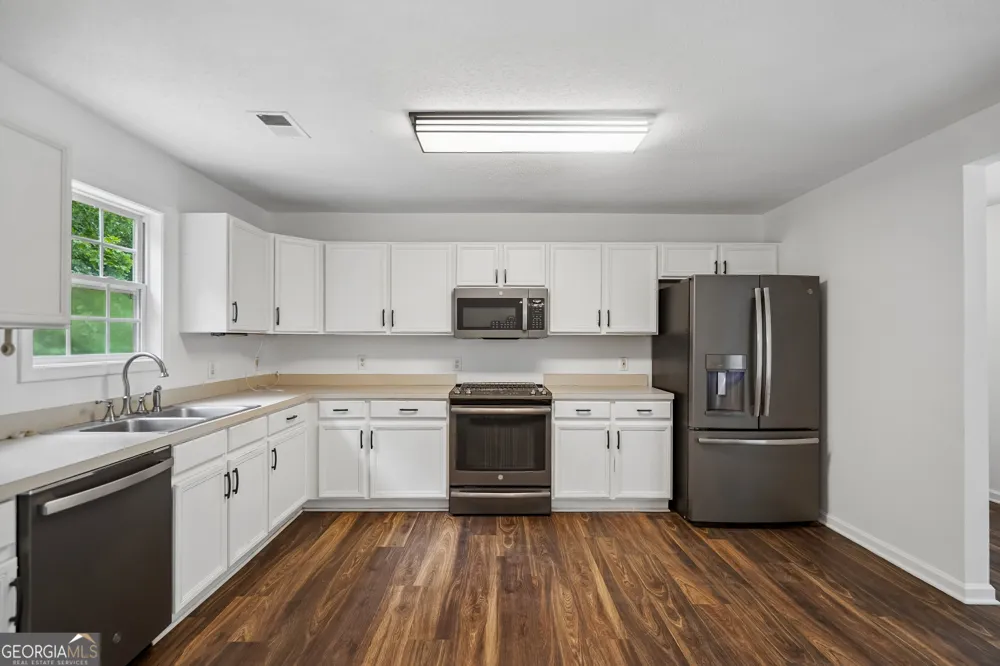 175 Morningview Hampton, GA 30228