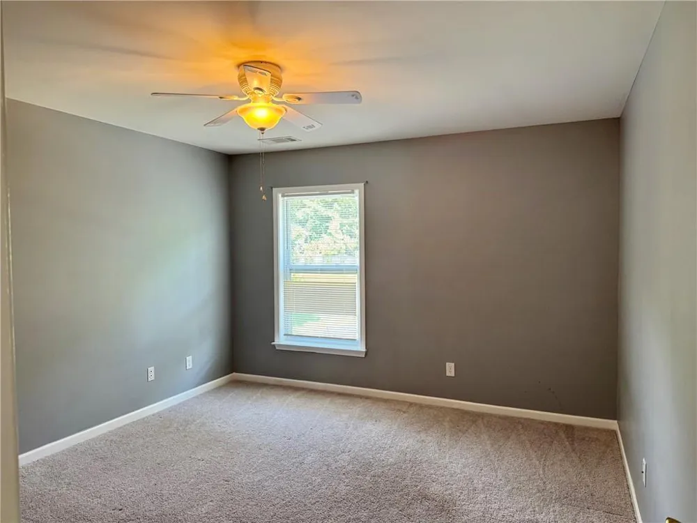 2513 Mockingbird Lane Locust Grove, GA 30248