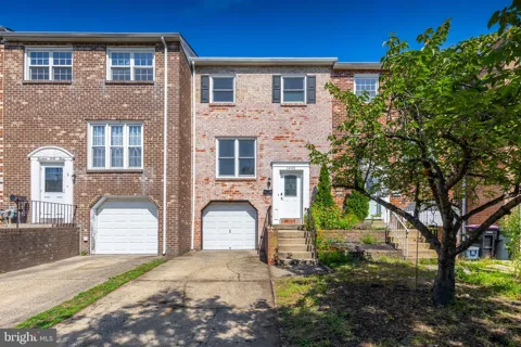 1445 BOXWOOD DRIVE