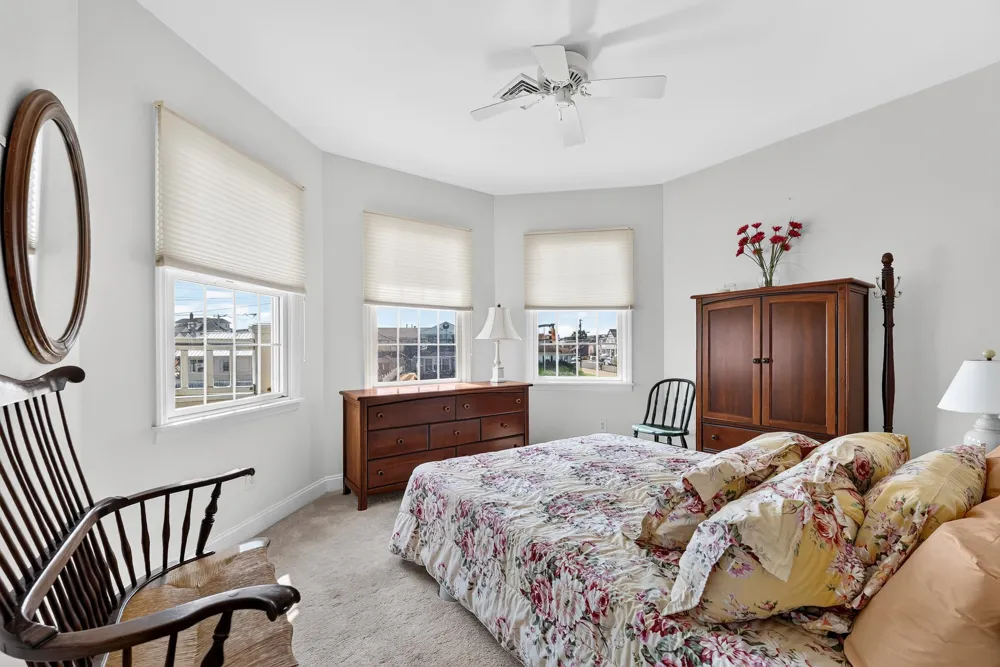 7112 Park Boulevard Wildwood Crest, NJ 08260
