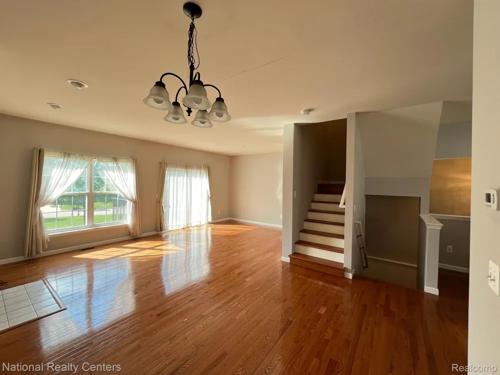 43795 CHERRY GROVE E Canton Charter Township, MI 48188