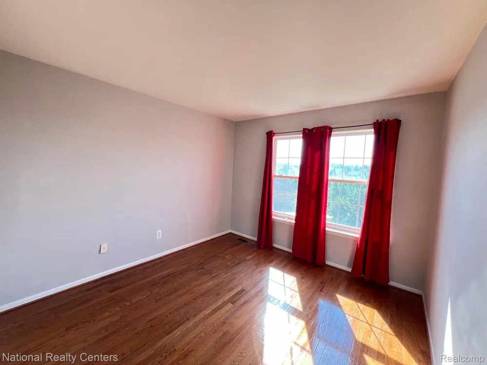 43795 CHERRY GROVE E Canton Charter Township, MI 48188