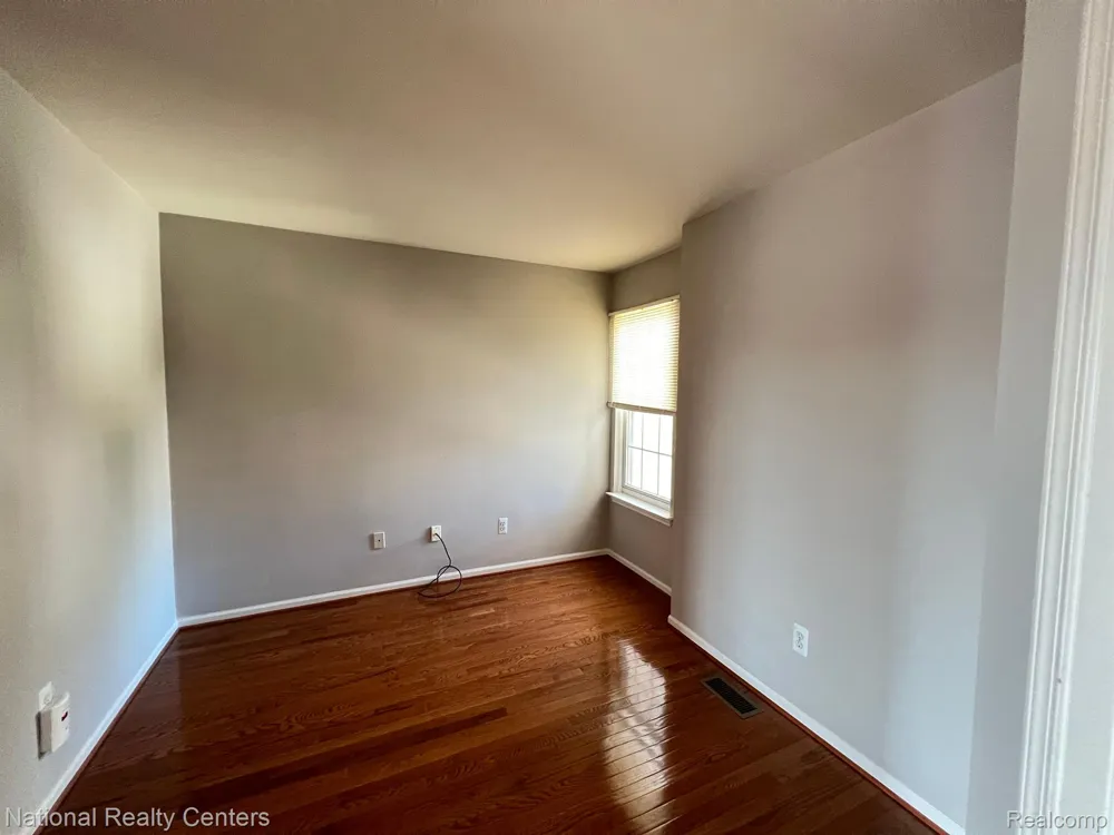43795 CHERRY GROVE E Canton Charter Township, MI 48188