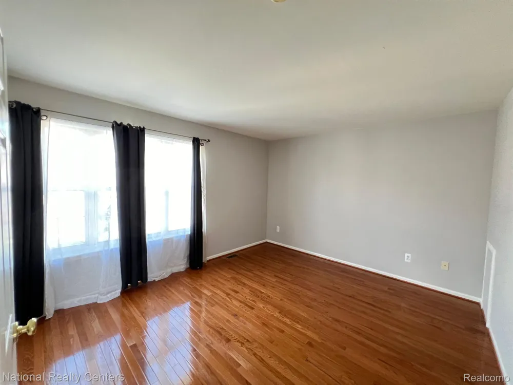 43795 CHERRY GROVE E Canton Charter Township, MI 48188