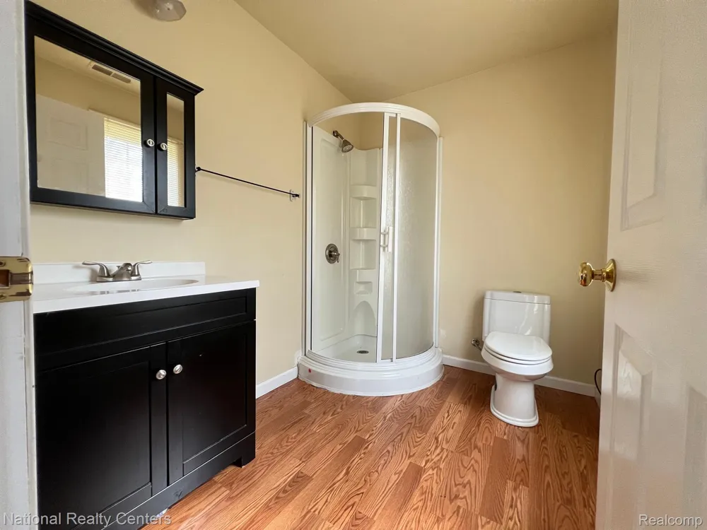 43795 CHERRY GROVE E Canton Charter Township, MI 48188