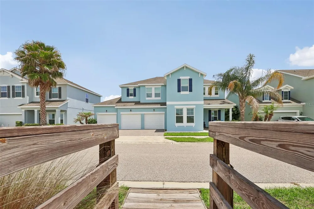 343 BLUE CYPRESS DRIVE Groveland, FL 34736