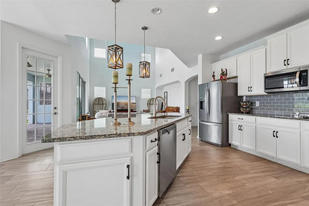 343 BLUE CYPRESS DRIVE Groveland, FL 34736