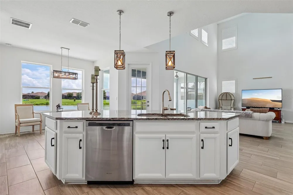 343 BLUE CYPRESS DRIVE Groveland, FL 34736