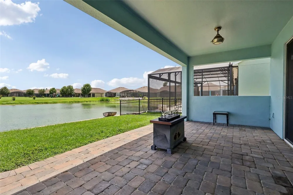 343 BLUE CYPRESS DRIVE Groveland, FL 34736