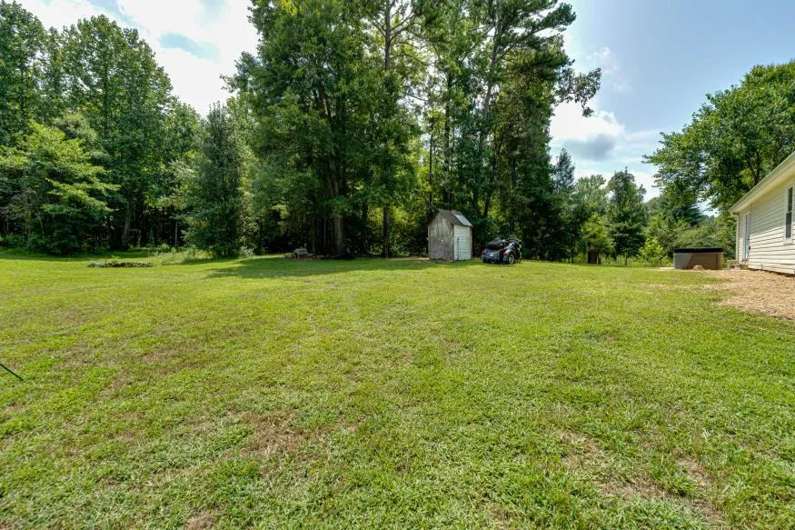 1569 County Road 750 Athens, TN 37303