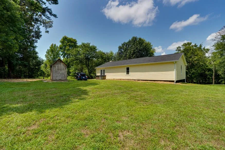1569 County Road 750 Athens, TN 37303