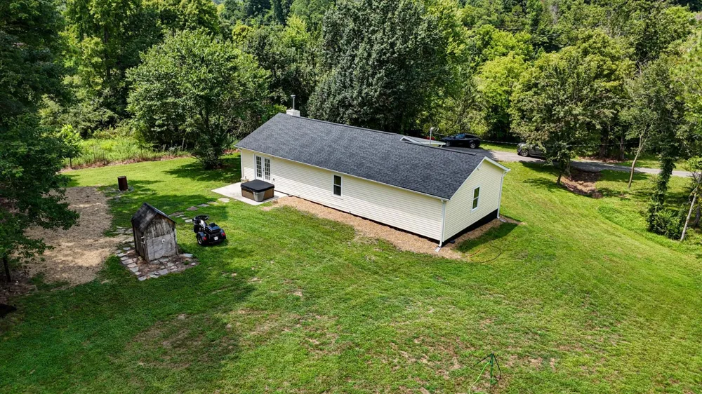 1569 County Road 750 Athens, TN 37303