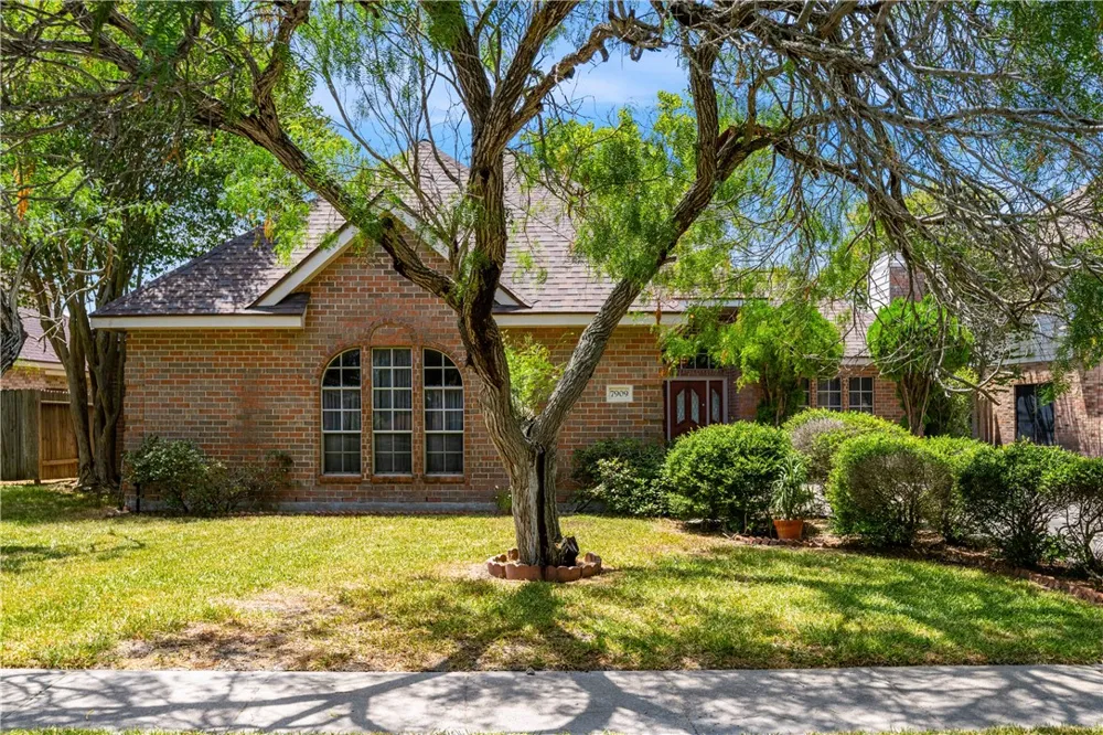7909 Etienne Drive Corpus Christi, TX 78414
