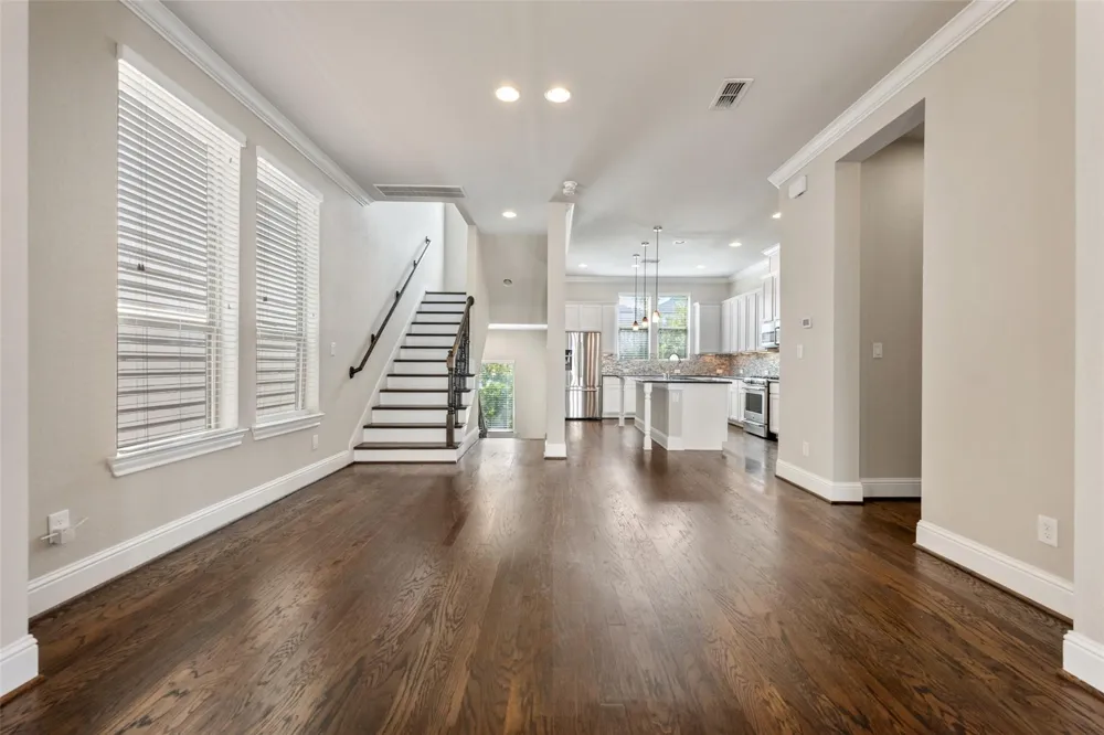 6005 Kansas Street #B Houston, TX 77007