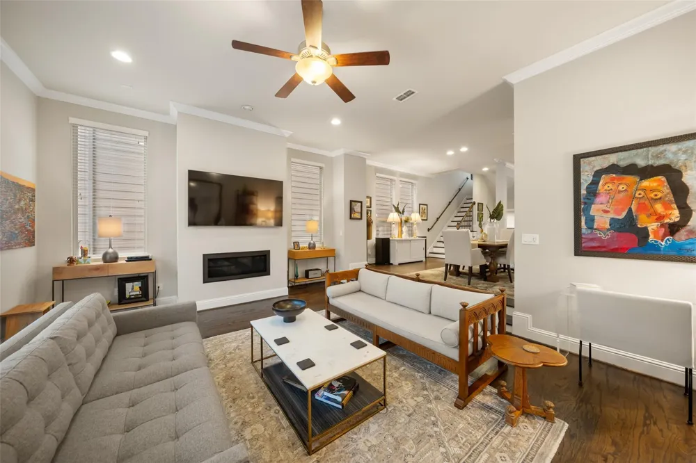 6005 Kansas Street #B Houston, TX 77007
