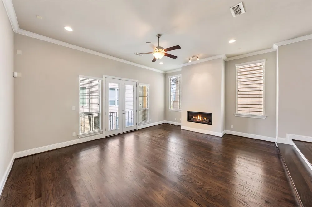 6005 Kansas Street #B Houston, TX 77007