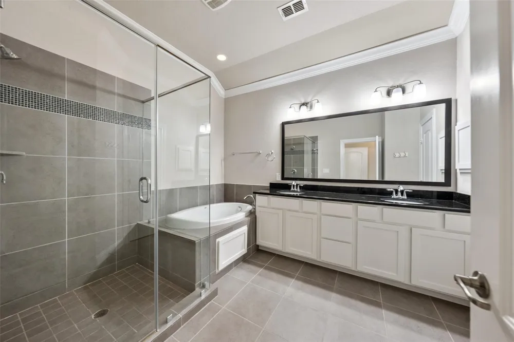 6005 Kansas Street #B Houston, TX 77007