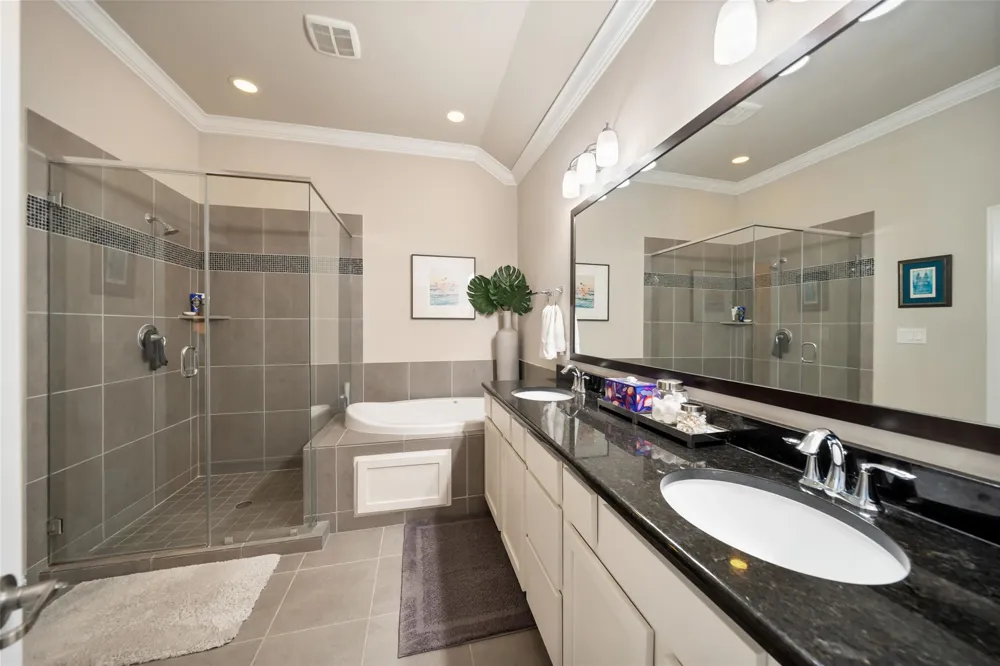6005 Kansas Street #B Houston, TX 77007