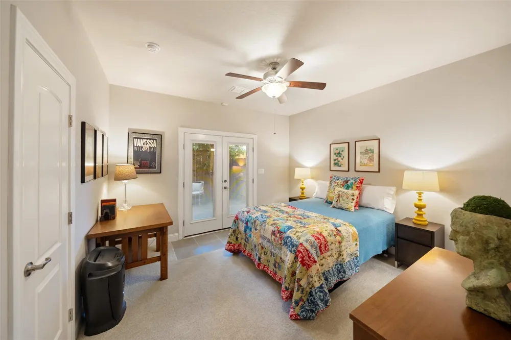 6005 Kansas Street #B Houston, TX 77007