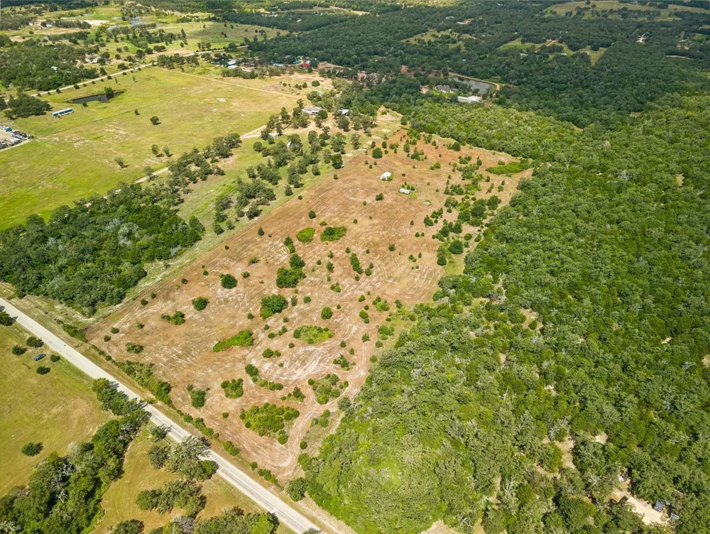 1430 Raymond Lehmann Lane Ledbetter, TX 78946