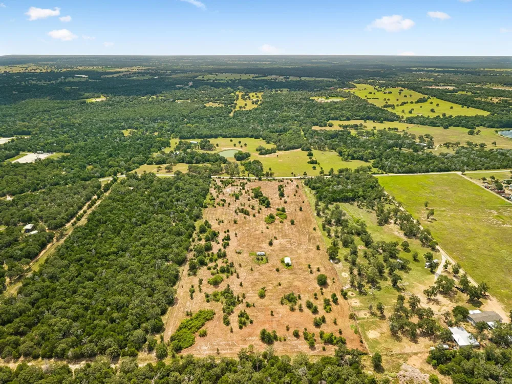 1430 Raymond Lehmann Lane Ledbetter, TX 78946