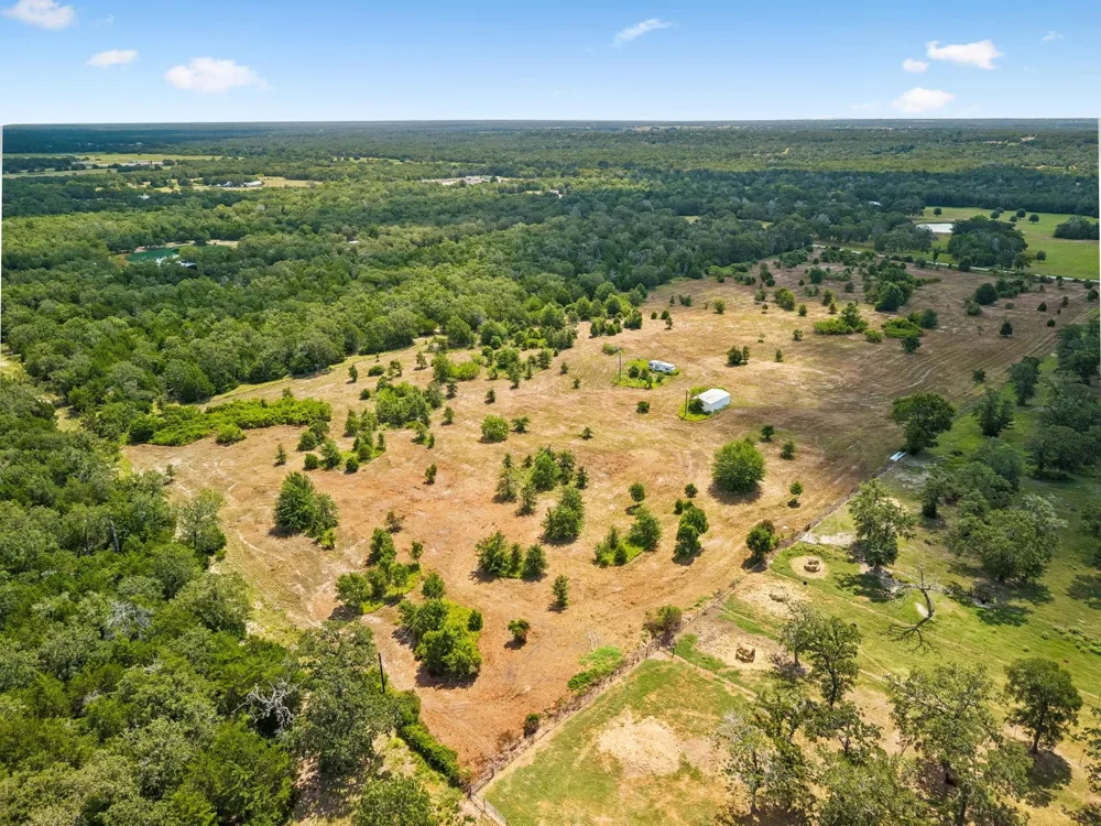 1430 Raymond Lehmann Lane Ledbetter, TX 78946