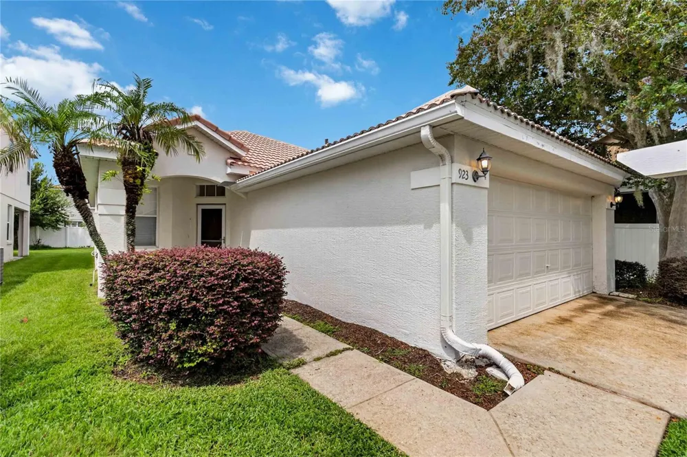 923 TORREY PINE DRIVE Winter Springs, FL 32708