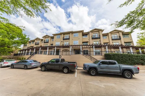 3102 Kings Road #3310