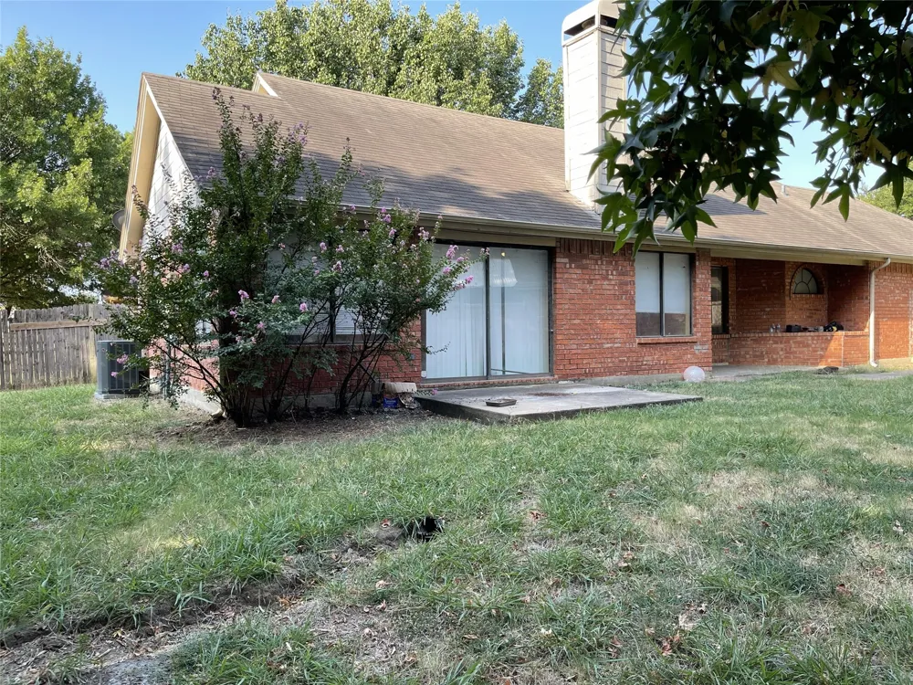 3098 Rustlewind Lane Grand Prairie, TX 75052