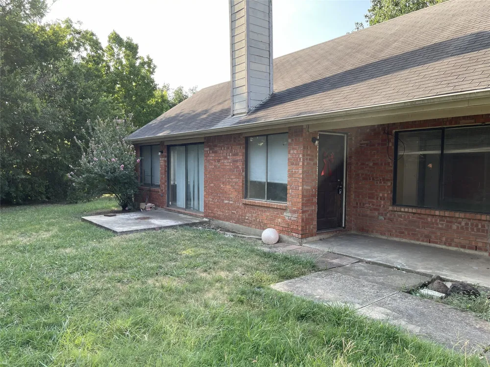 3098 Rustlewind Lane Grand Prairie, TX 75052