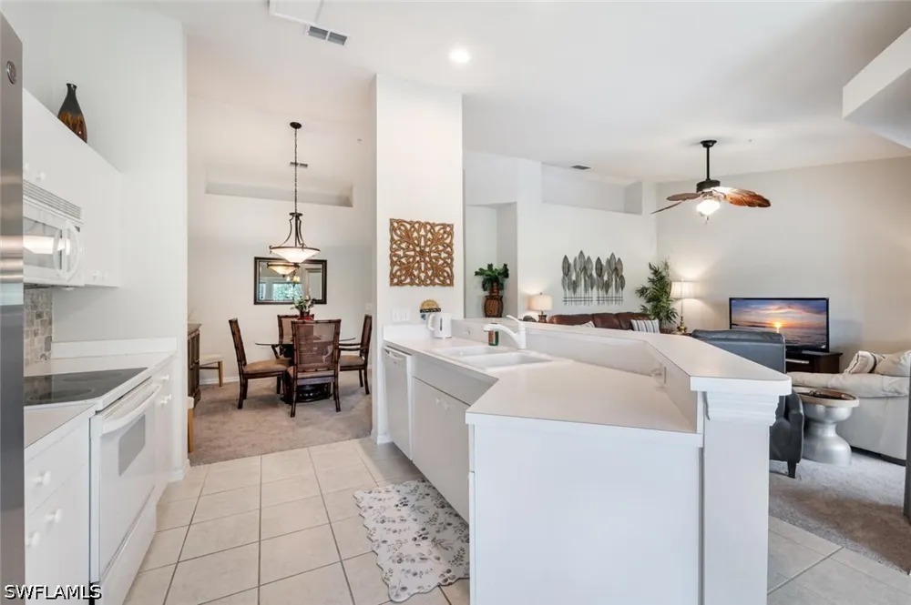 Cypress Trace Circle #202 Naples, FL 34119