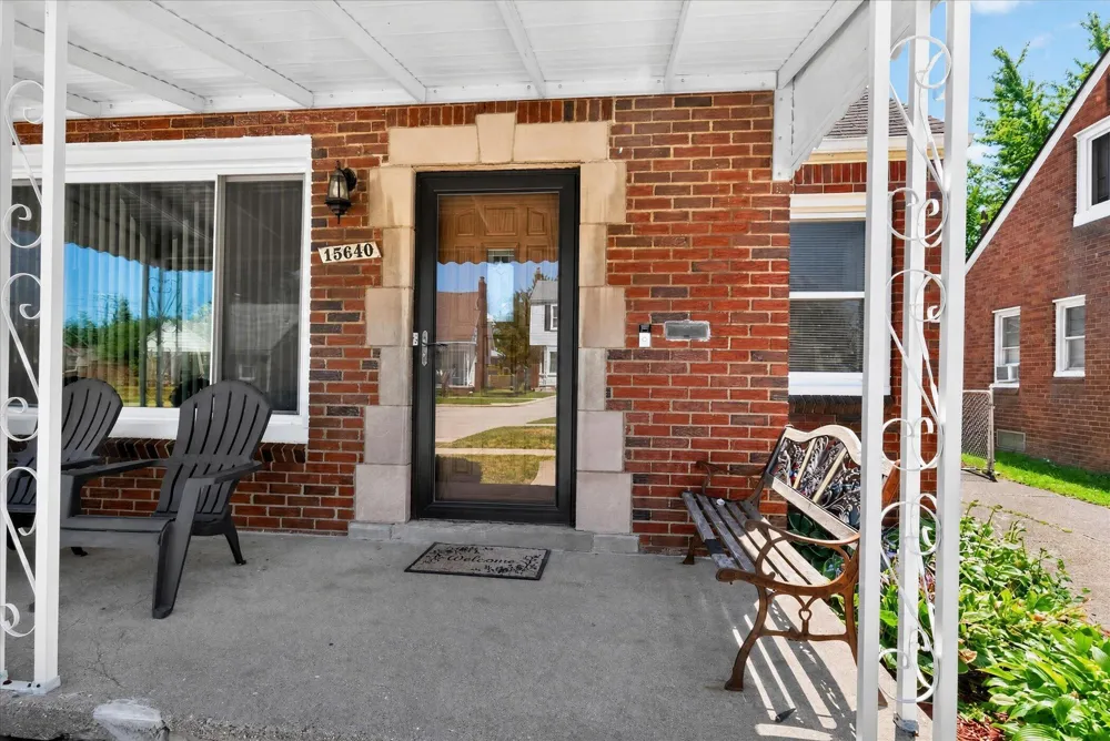 15640 Stricker Avenue Eastpointe, MI 48021