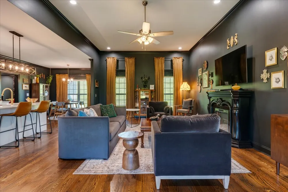 1301 Whiteside Hill Rd Wartrace, TN 37183